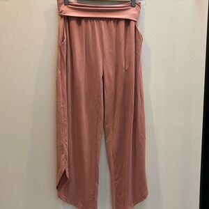 UEU size medium, cropped loose pants, front slit pockets